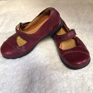Clarks Leather Unstructured Mary Jane Burgundy Sz5